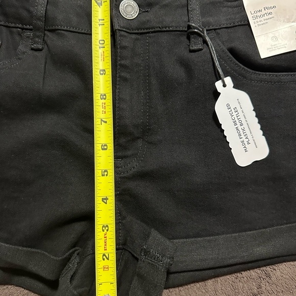 New SO Low Rise Shortie Black Shorts Stretch Size 17/33W - Picture 5 of 7